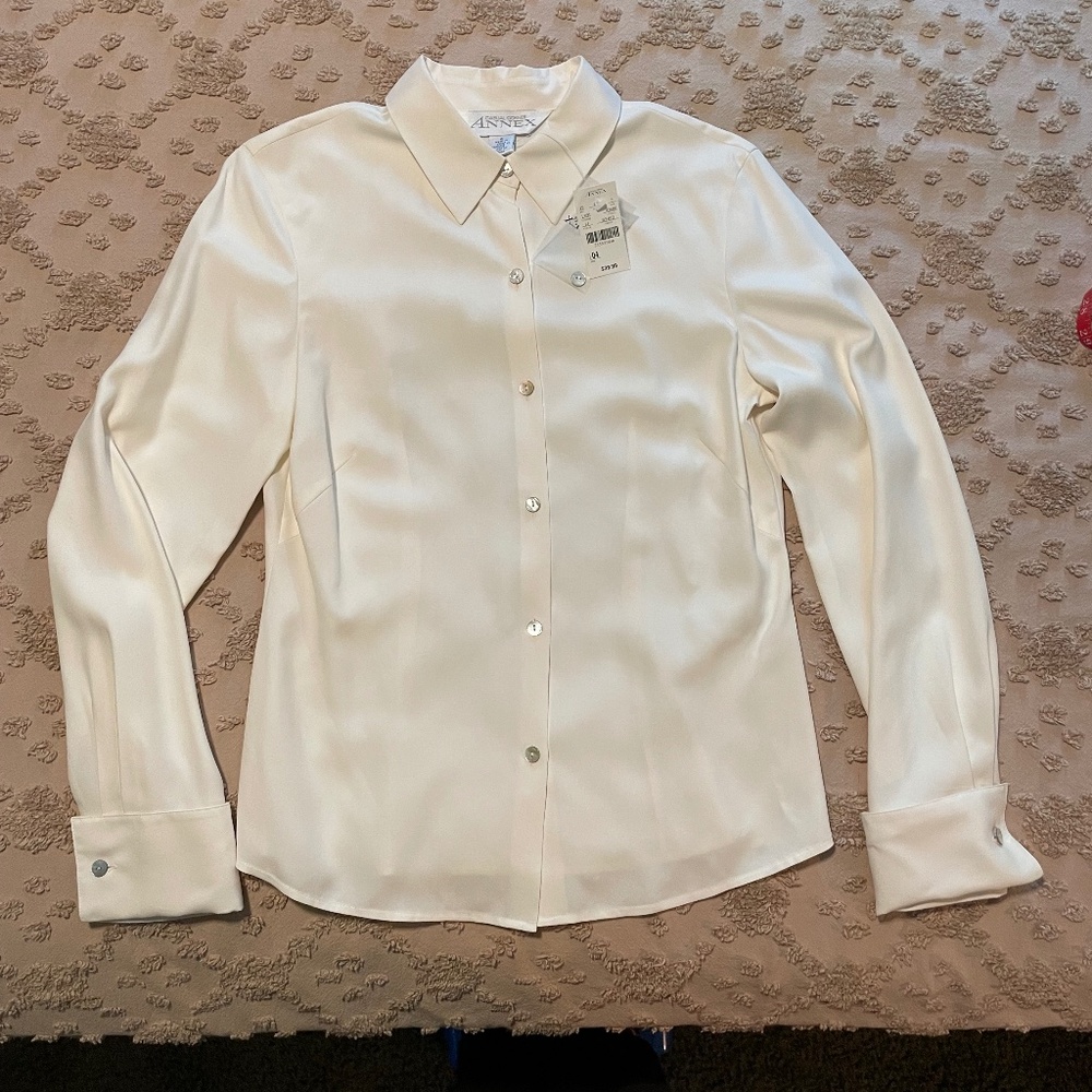 Casual Corner Annex Silk Blouse NWT - Picture 3 of 12